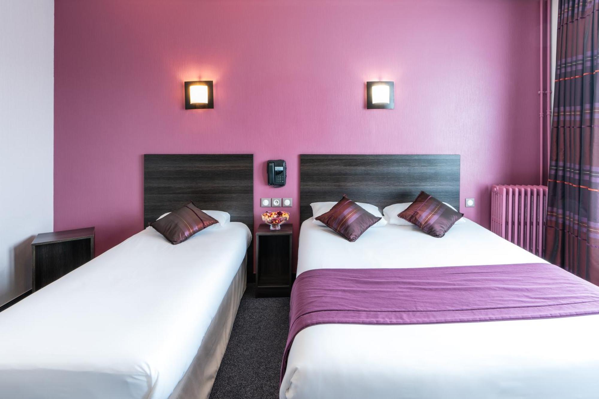 Hotel Des Ducs Alencon Bagian luar foto