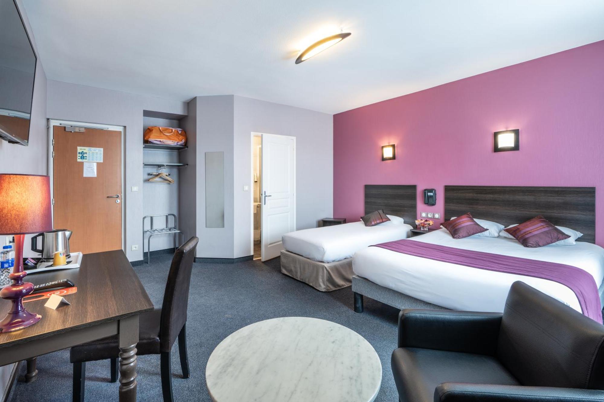 Hotel Des Ducs Alencon Bagian luar foto